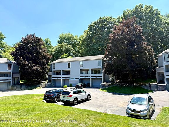 3rd image of 3661 E Meadows Ct