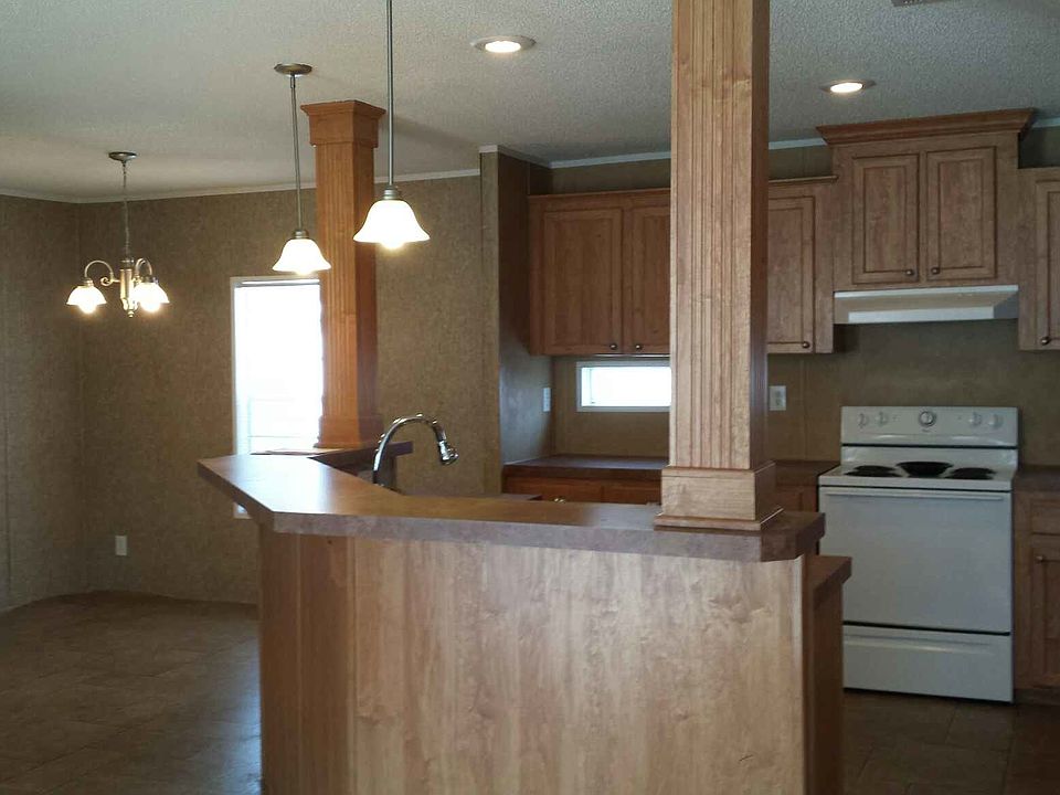 2nd image of 8401 NW 13th St Lot 106