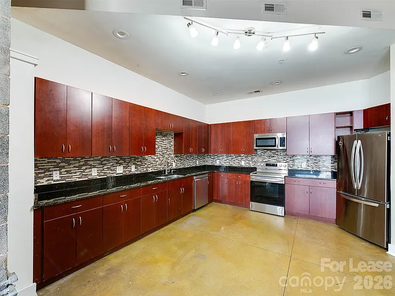 927 Westmere Ave — Photo 9