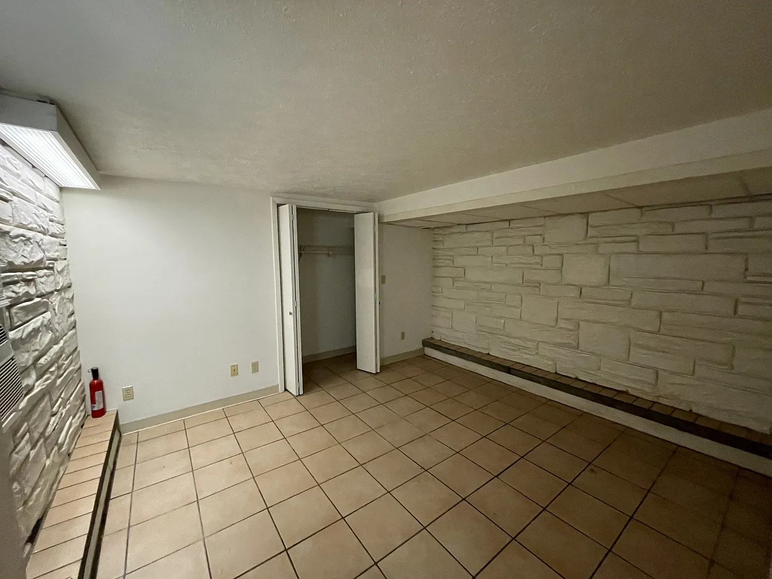 820 Beagle Gap Rd - Apt J — Photo 4