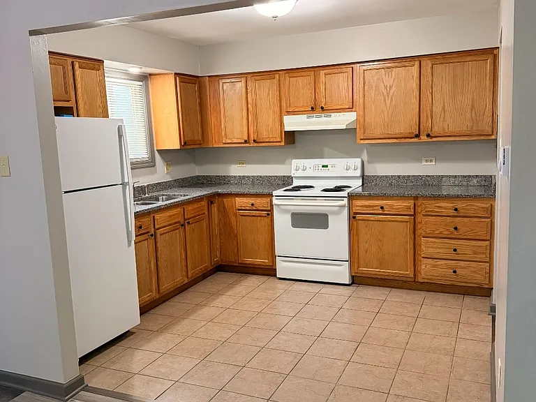 860 Gettysburg Dr #3 — Photo 3