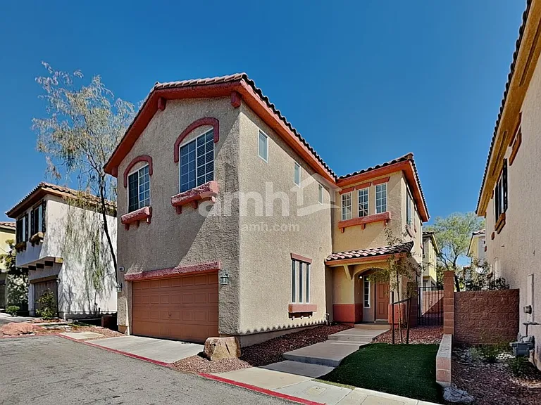 8928 Cambridge Glen Ct — Photo 1