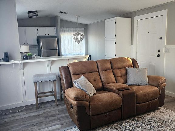 4th image of 1824 Fox Cir Unit 11