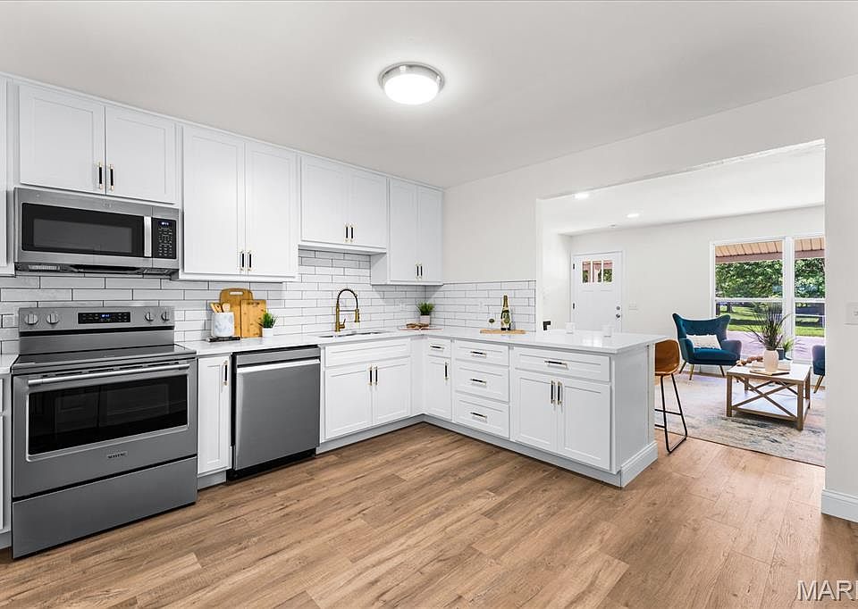 1st image of 3001 West Blvd