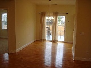 3rd image of 209 Fredrica Ct