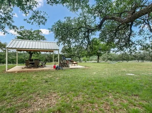 181 S Colinas Dr, Kerrville, TX 78028