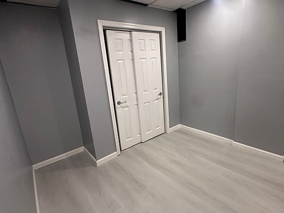 4th image of 255 Smith St Floor 1