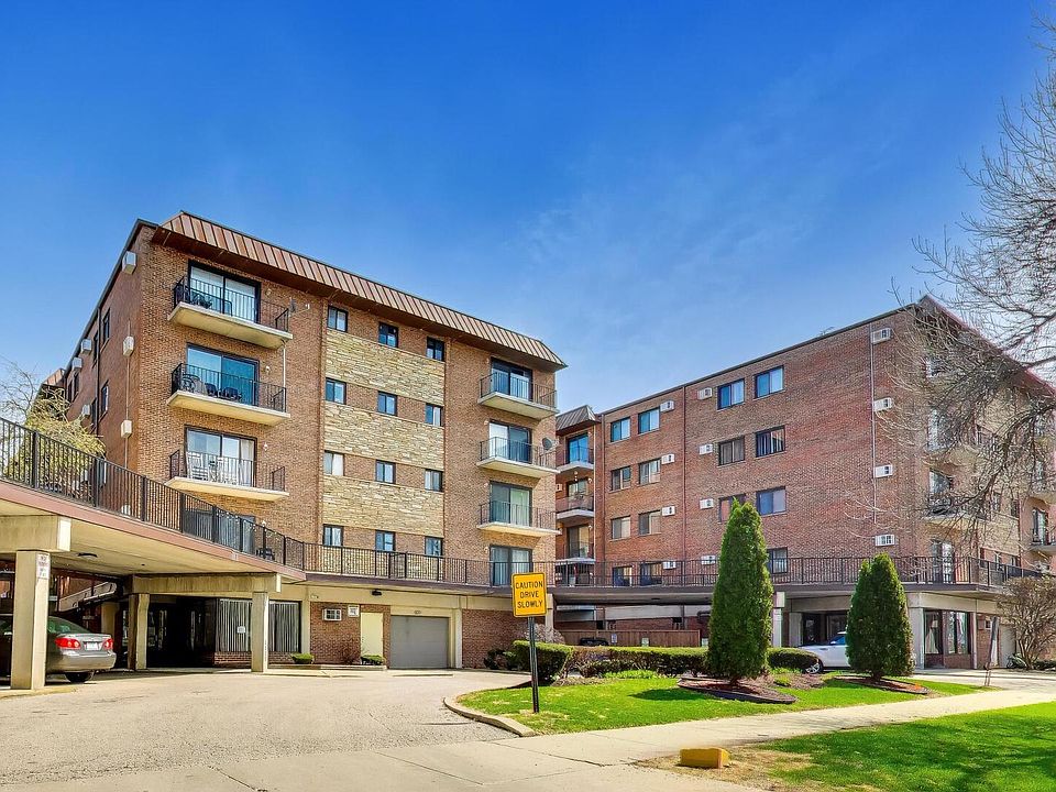 1st image of 2325 N Neva Ave APT 302B
