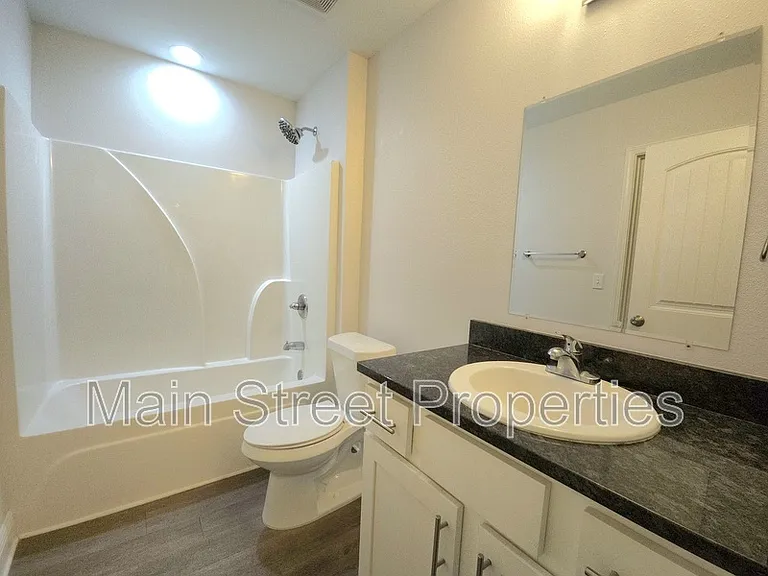 313 N Navy Blvd #1A — Photo 21