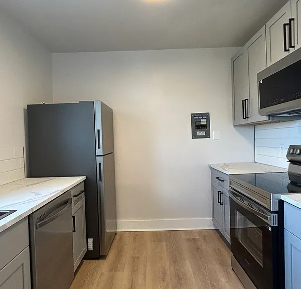 2903 Voelkel Ave #7 — Photo 4