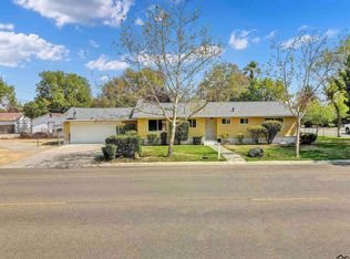1171 Peach St, Corning, CA 96021