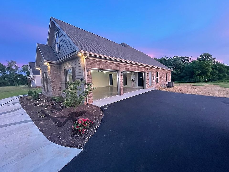 1st image of 2418 Bay Laurel Ave