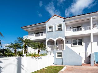 353 Virginia St, Hollywood, FL 33019