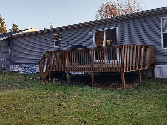 3rd image of 14255 Newport Dr