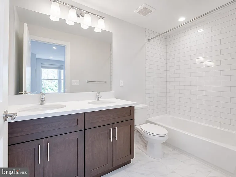 5408 1st Pl NW #103 — Photo 5