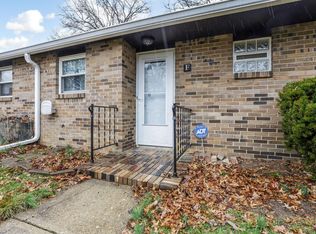 2348 Woodbrook Cir N APT F, Columbus, OH 43223