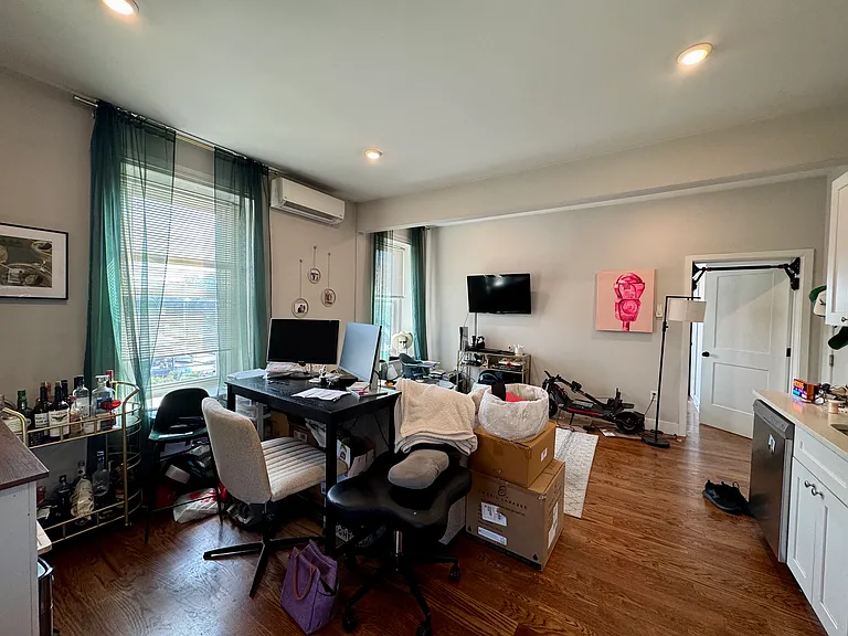 6802 Chew Ave #4 — Photo 3