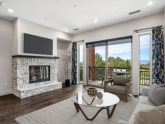 2nd image of 4885 S Monaco St #207