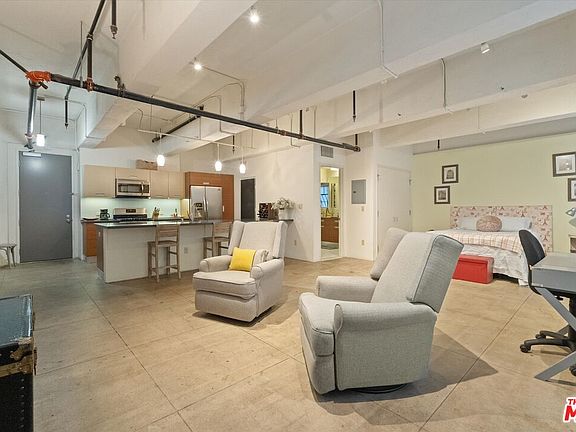 2nd image of 746 S Los Angeles St APT 403