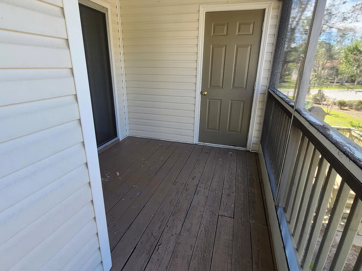 1 bed, 1.0 bath, 630 sqft, $1,150 — Photo 2
