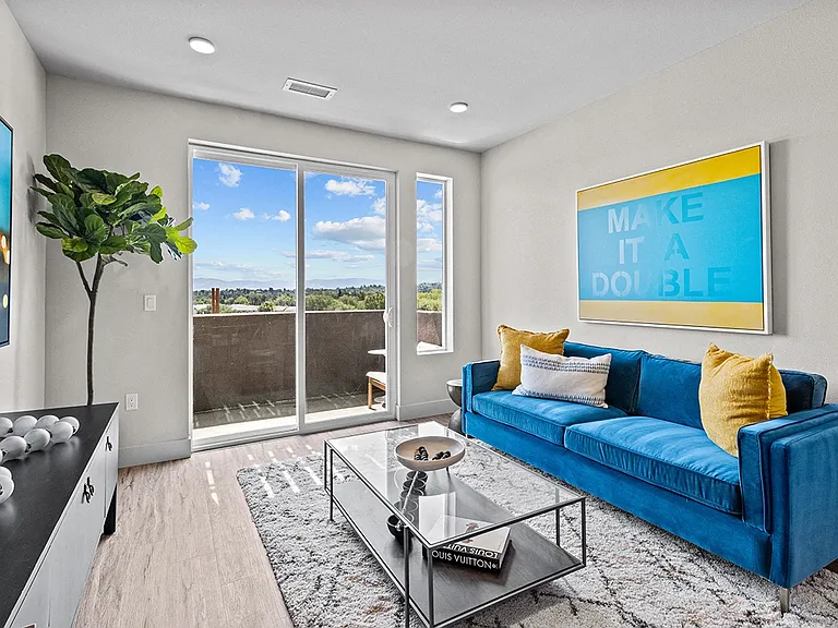 The Retreat Luxury Apartments — Photo 24
