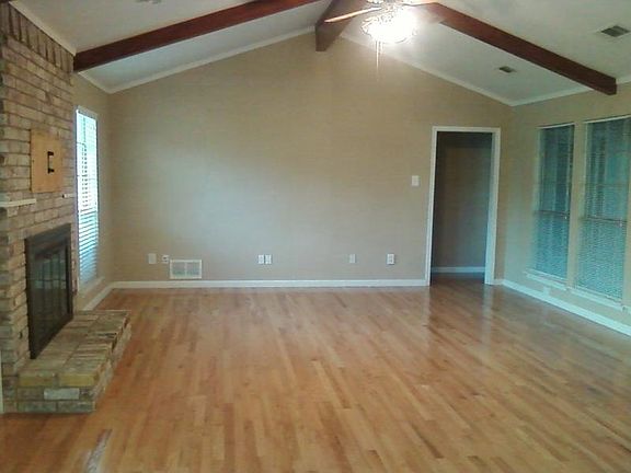 2nd image of 4305 Country Club Dr