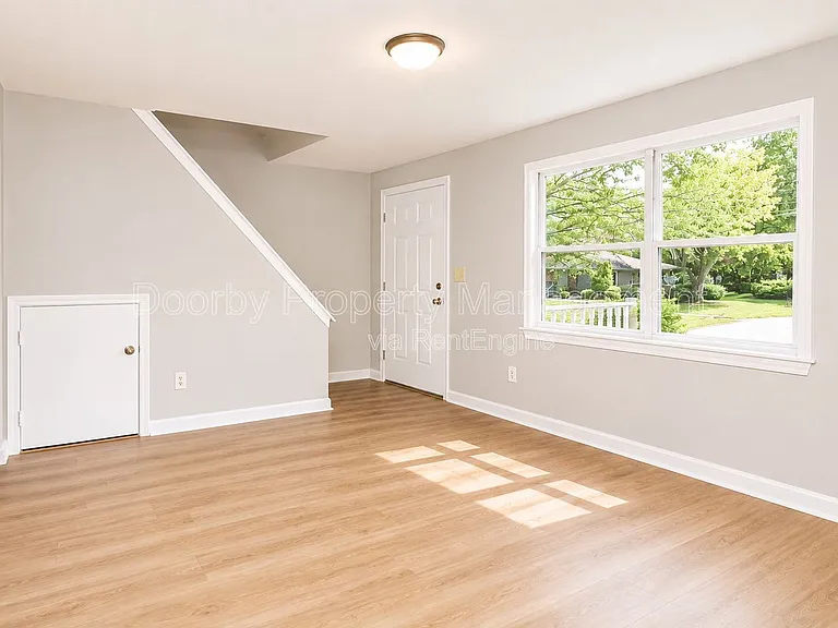 7808 Holiday Hills Cir #A — Photo 2