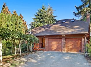 10402 35th Ave NE, Seattle, WA