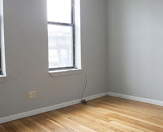 2nd image of 347 Linden St APT 4C
