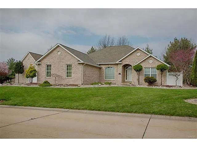 8 Forest Dr photo 1