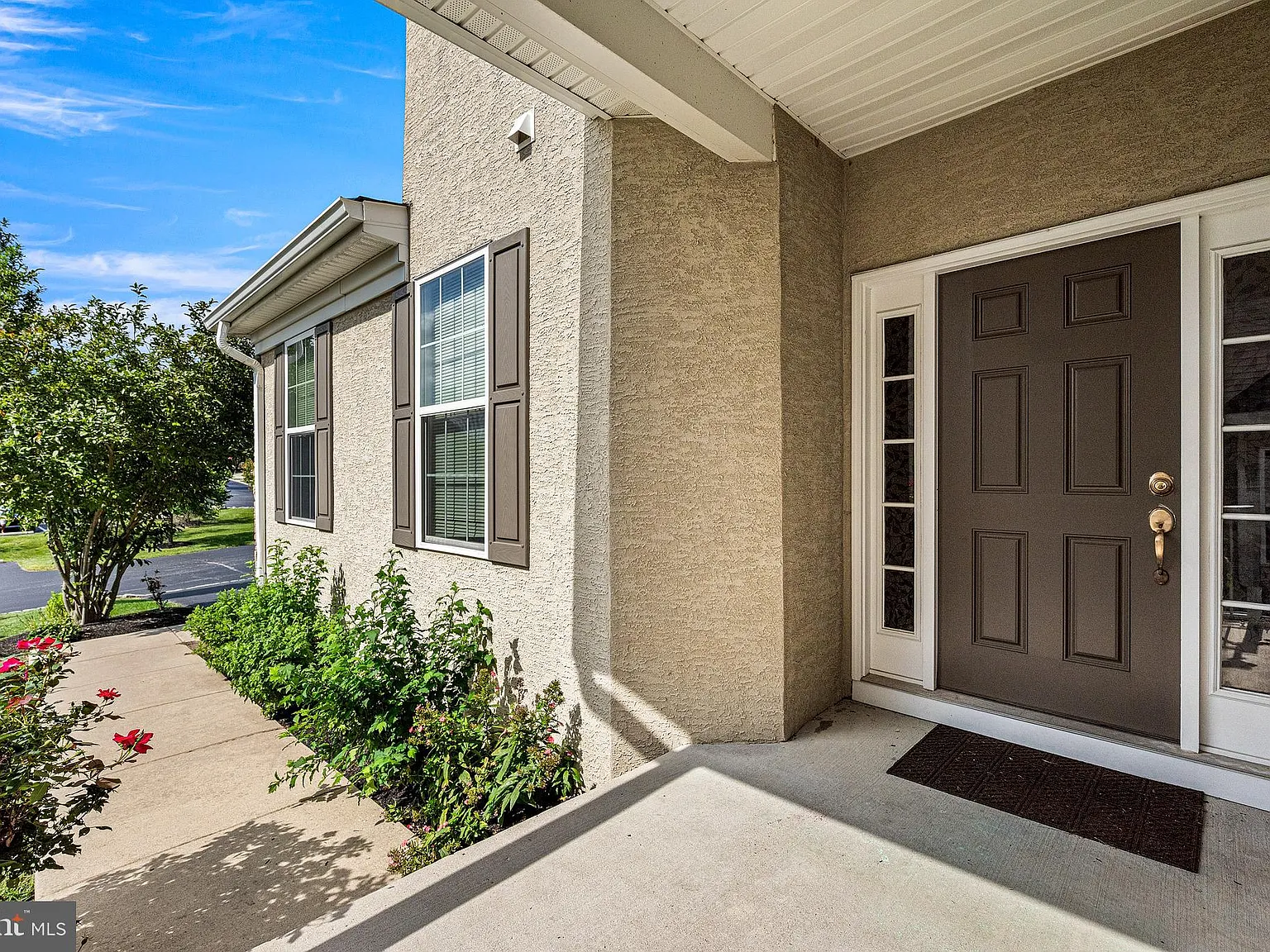 3 bed, 2.5 bath, 3021 sqft, $3,500 — Photo 3