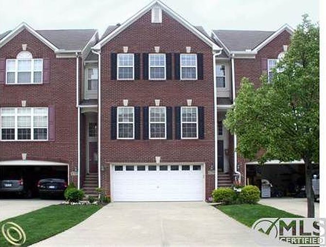 1st image of 043791 Cherry Grove Ct E