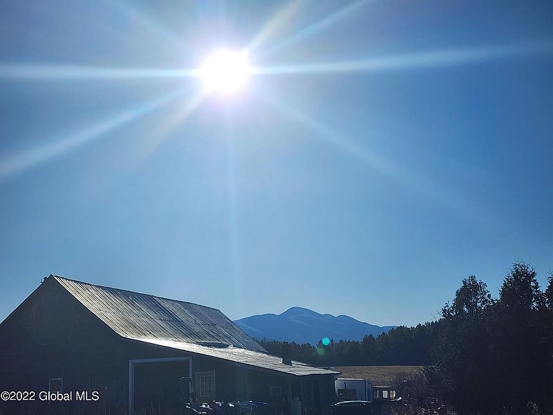 5th image of 5184 Cascade Road