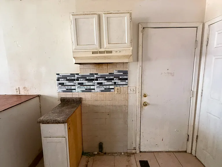 2601 Torrance St — Photo 8