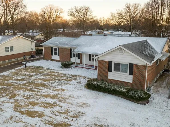 2480 Cambridge Dr, Florissant, MO 63033