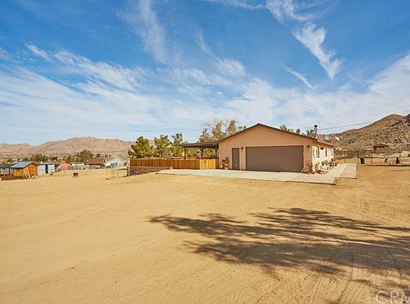 5th image of 14625 Sherri Ln