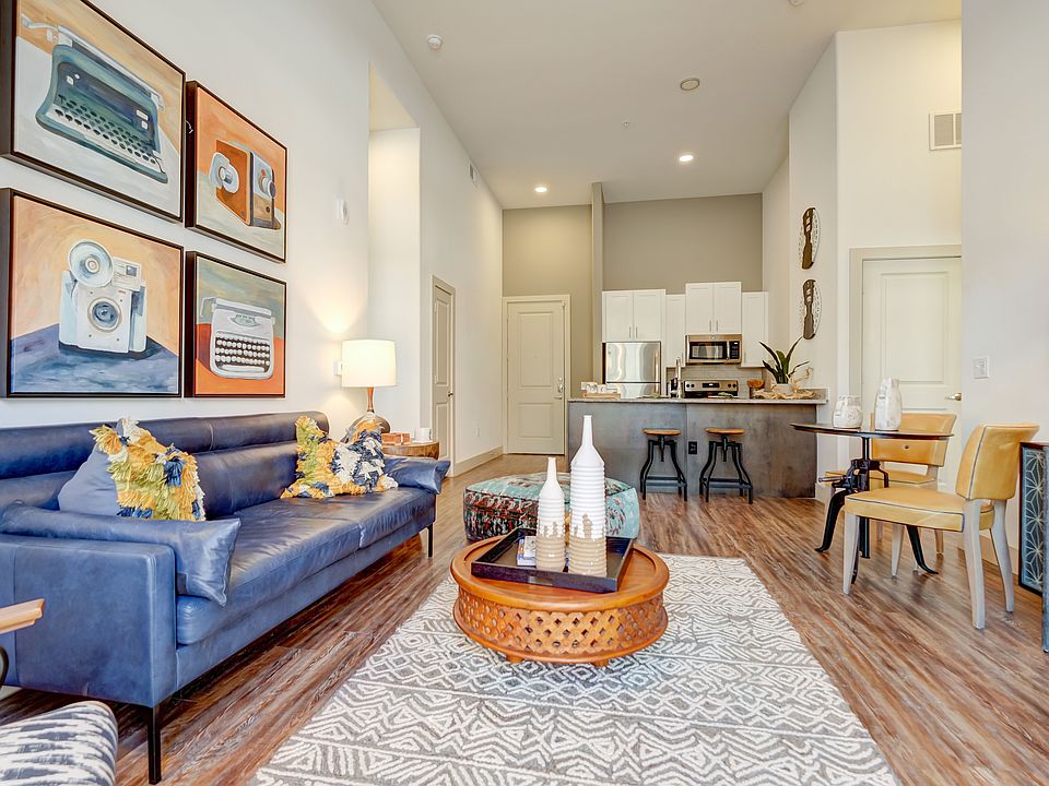 Spacious Living Room