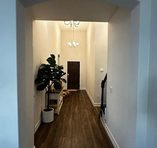 2616 Melrose Dr — Photo 21