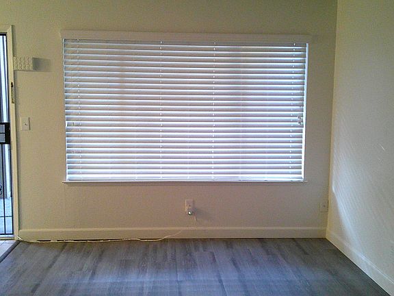 4th image of 5053 N Roosevelt Ave APT 102