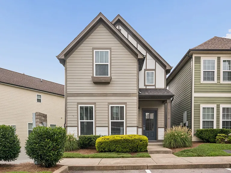 7514 Station Dr — Photo 1