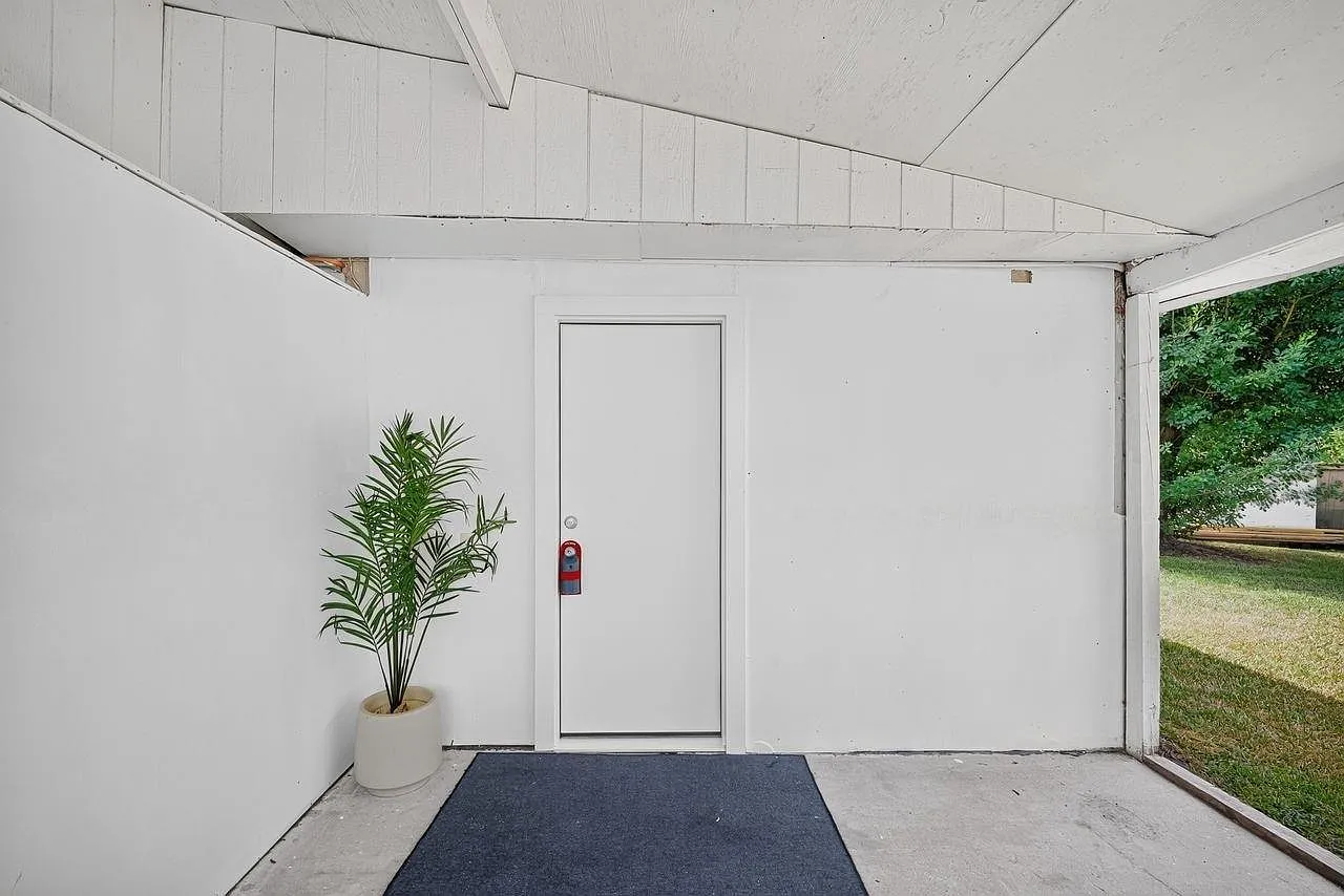 1 bed, 1.0 bath, 640 sqft, $1,199 — Photo 3