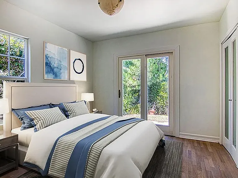 363 Huntley Dr — Photo 13