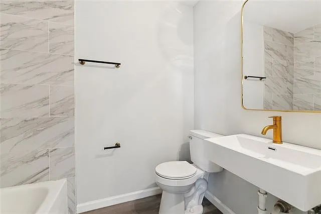 3 bed, 2.5 bath, 1443 sqft, $2,200 — Photo 4