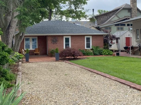 45 N Oaklawn Ave, Brevard, NC 28712