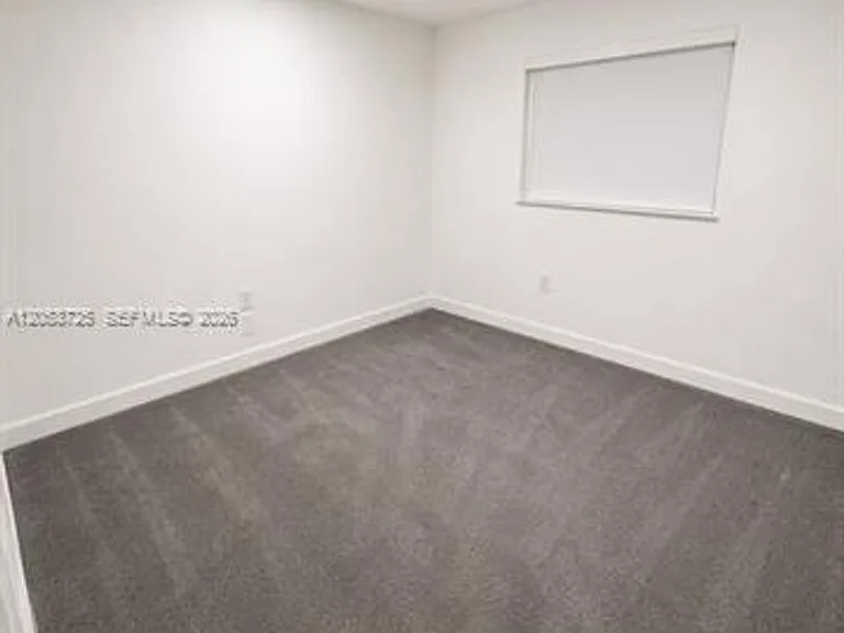 10871 NW 7th St #Townhouse 14-24 — Photo 8