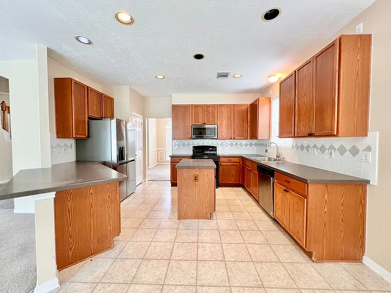 16735 Village View Trl — Photo 12