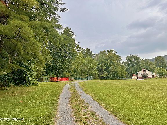 2nd image of 1872 Log Run Rd