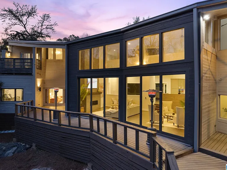 412 Vesclub Pl — Photo 3