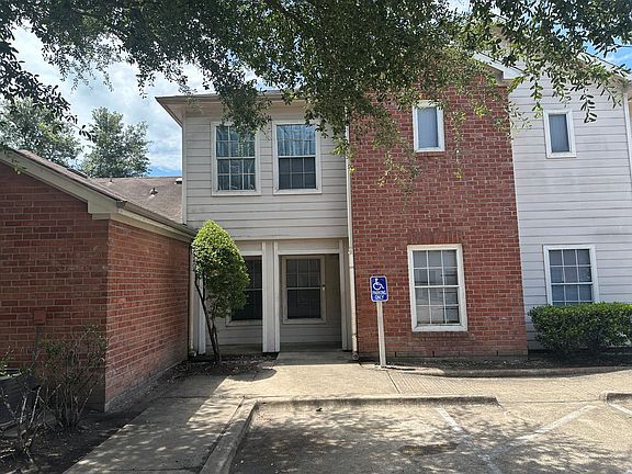 TH exterior