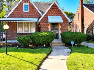 15105 Heyden St, Detroit, MI 48223